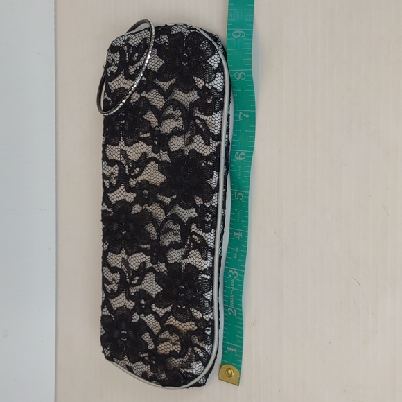 La Rue Black Floral Lace Over Silver Satin Sparkling Bangle Zip Wristlet/Clutch - Picture 9 of 14